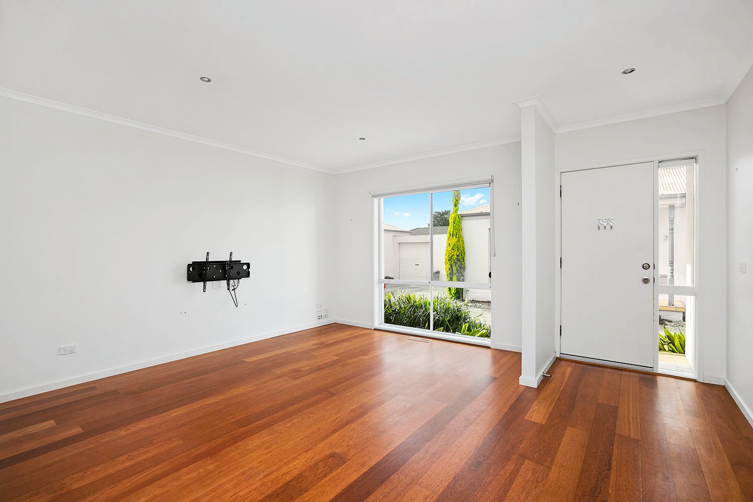 Gallery: 2/98-100 Chute Street