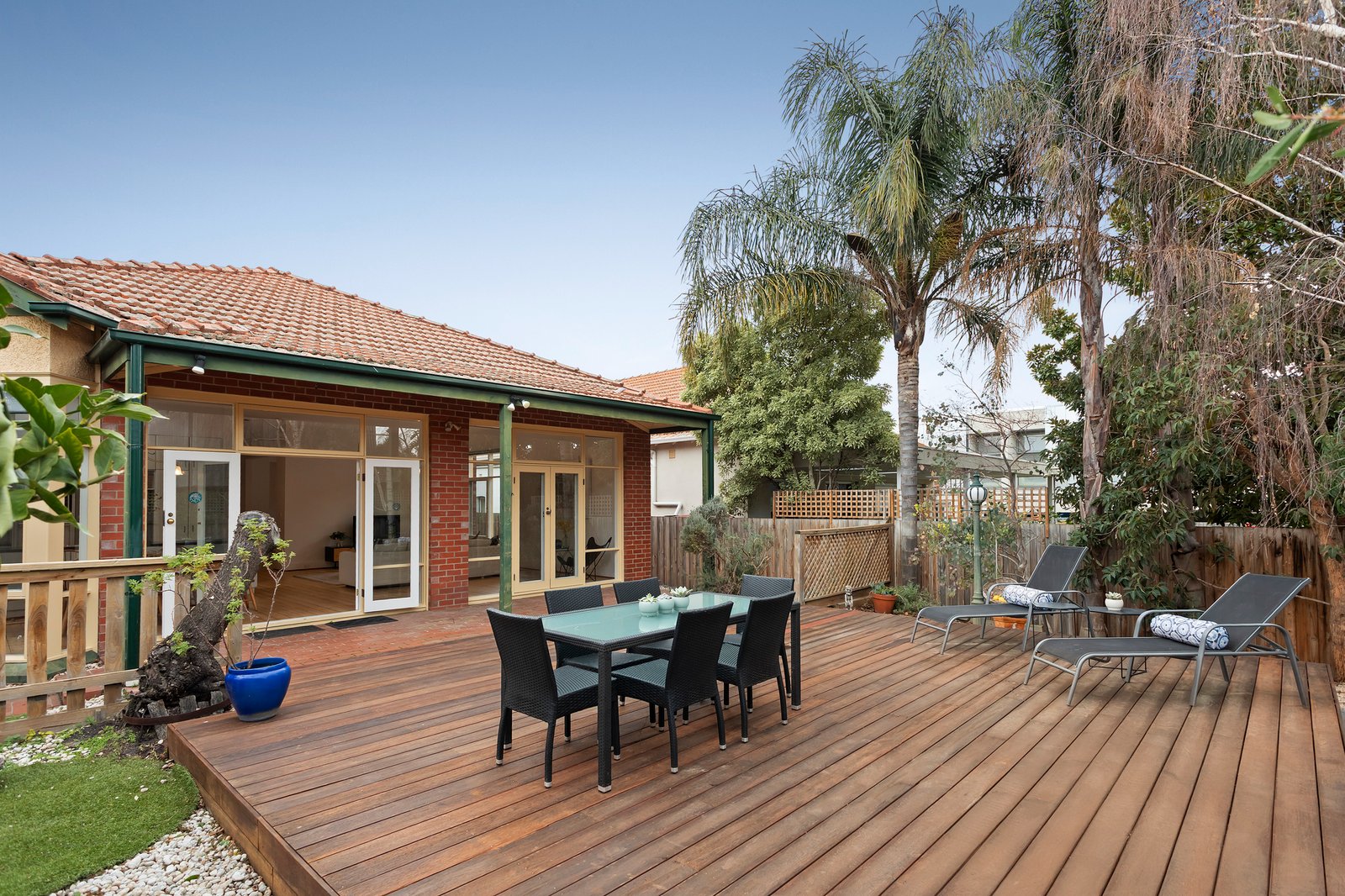 Real Estate and Property in 298 Alma Road, Caulfield North, VIC