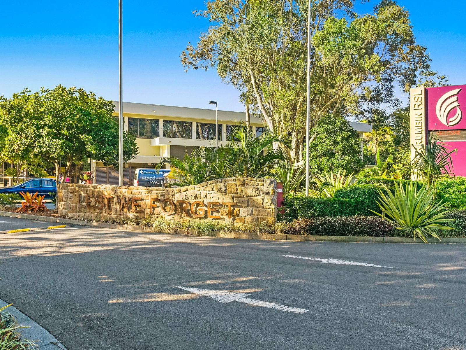 2/98 Duringan Street CURRUMBIN 7