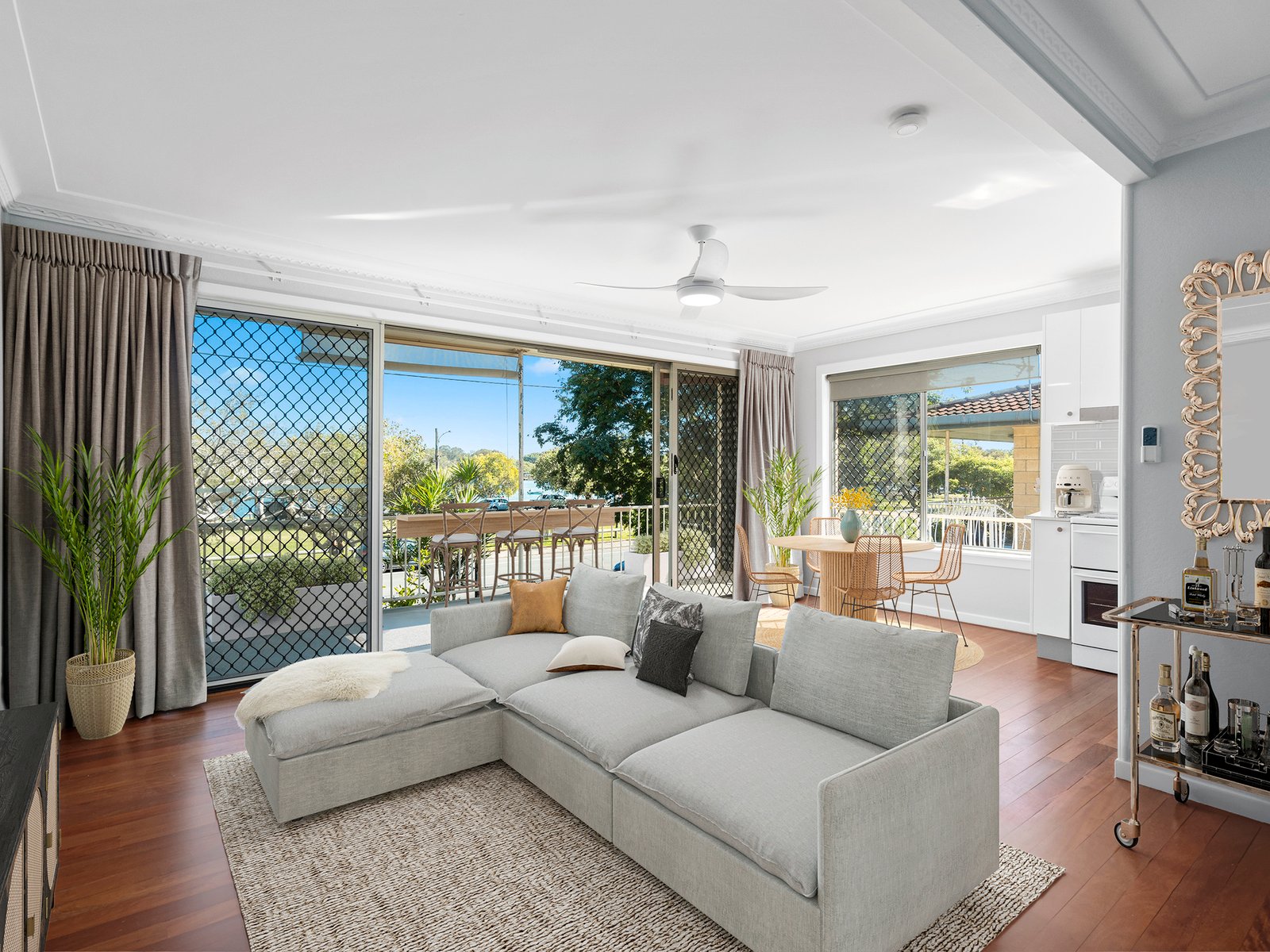 2/98 Duringan Street CURRUMBIN 3