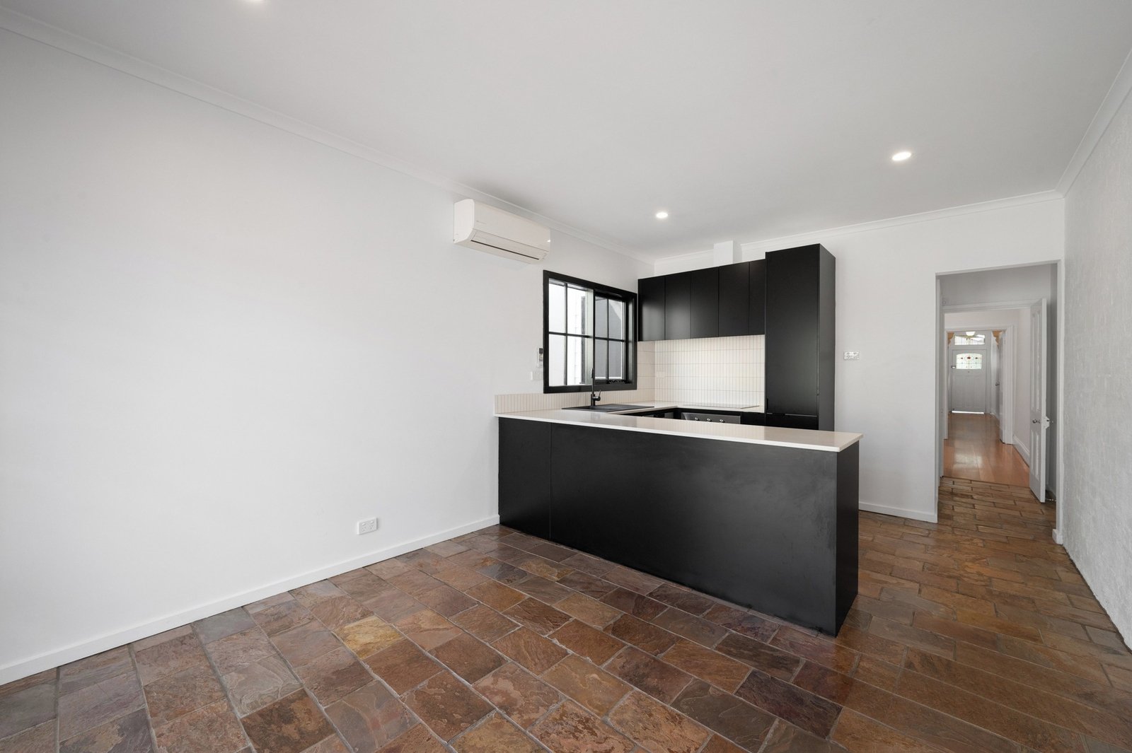 Gallery: 298 Esplanade East