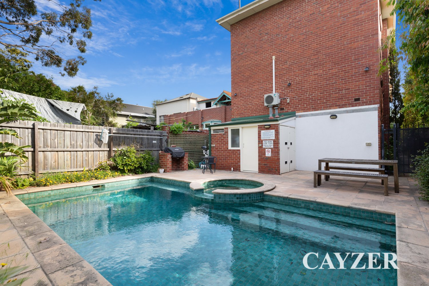 Gallery: 2/98 Park Street