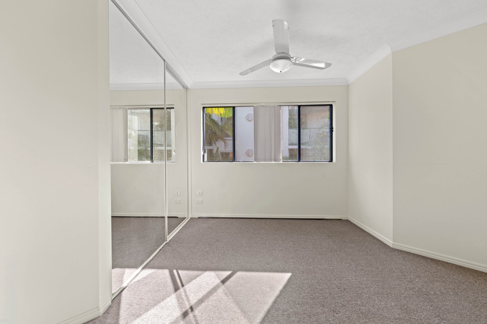 29/84-86 High Street SOUTHPORT 5