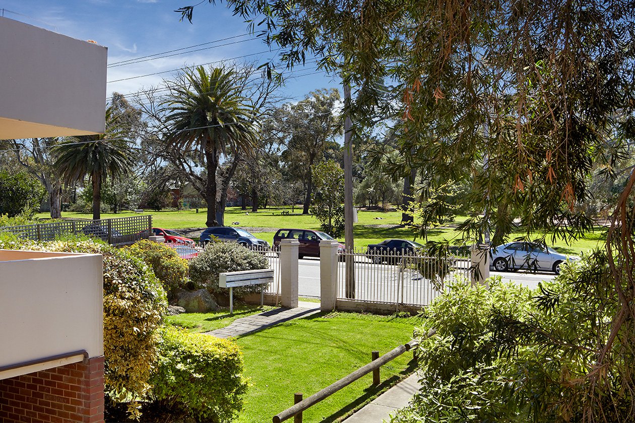 Gallery: 2/99 Alma Road