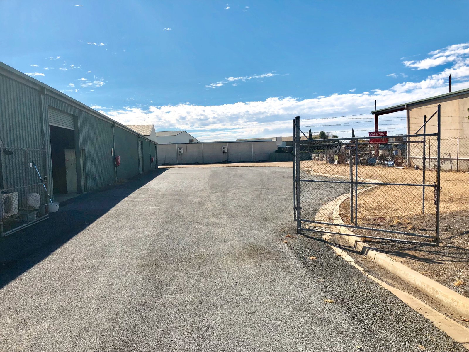 299 Copland Street WAGGA WAGGA 6