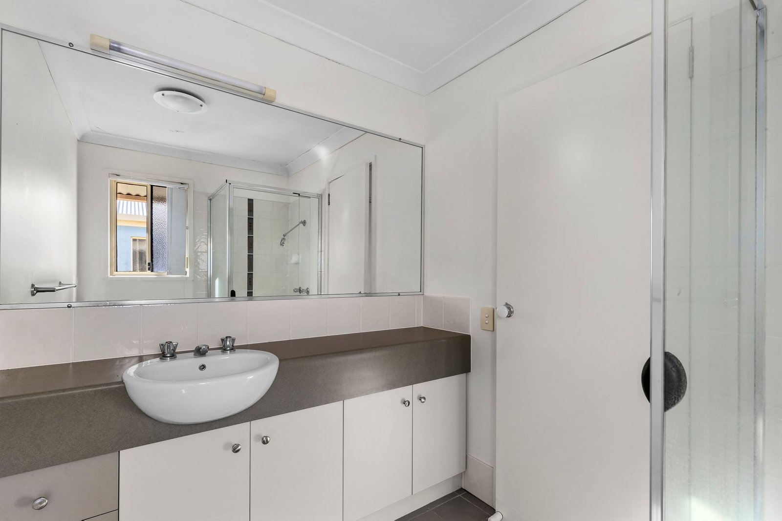 2/99 Hercules Road, KIPPARING QLD 4021