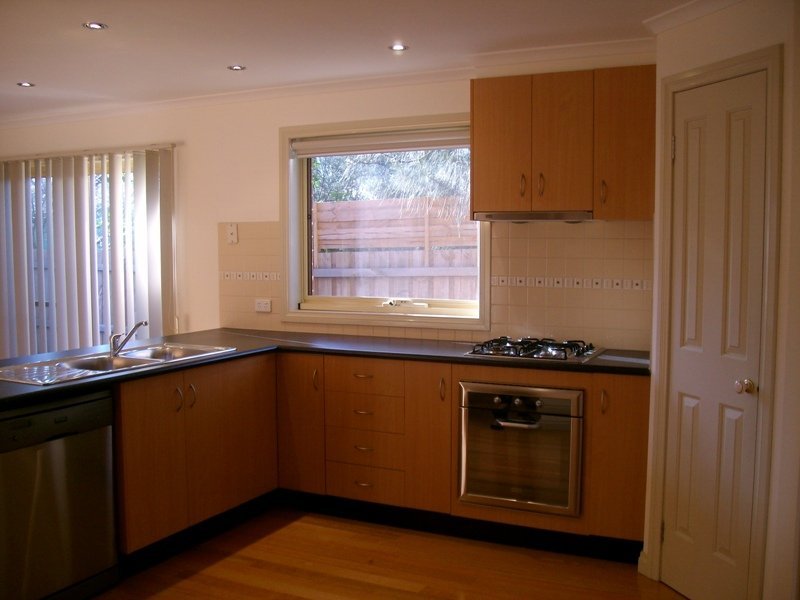 Gallery: 2/99 Roberts Street