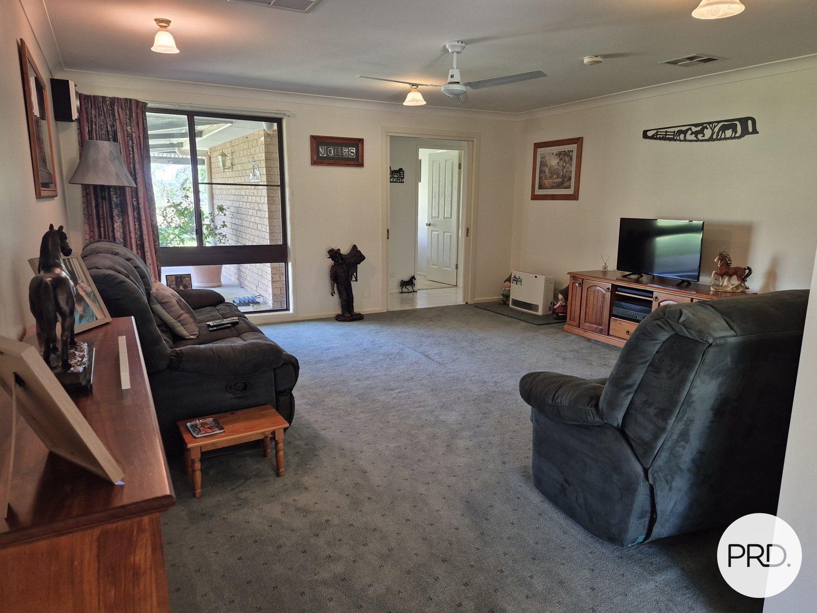 299 Whitehouse Lane TAMWORTH 34