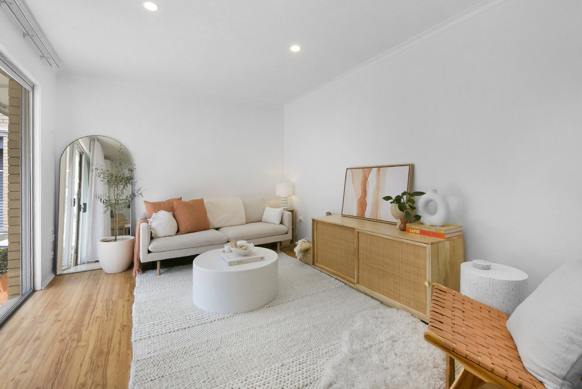 2/991 Gold Coast Highway Palm Beach 5