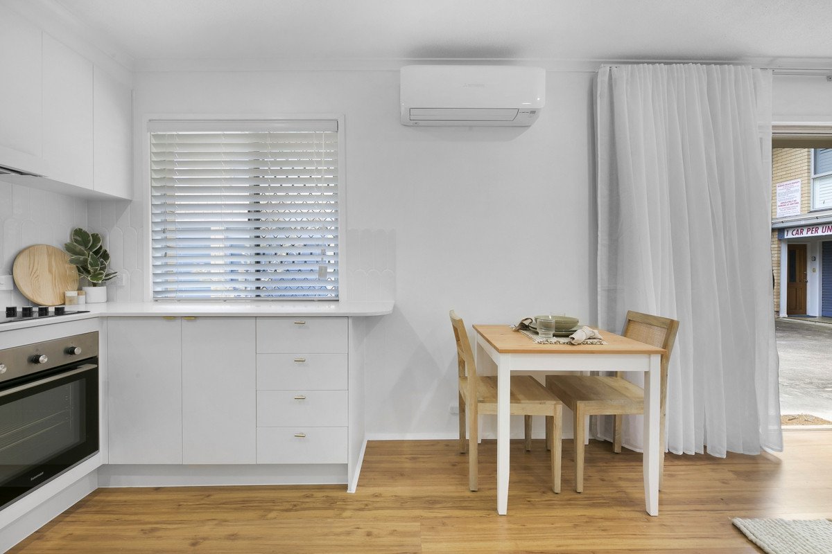 2/991 Gold Coast Highway Palm Beach 9