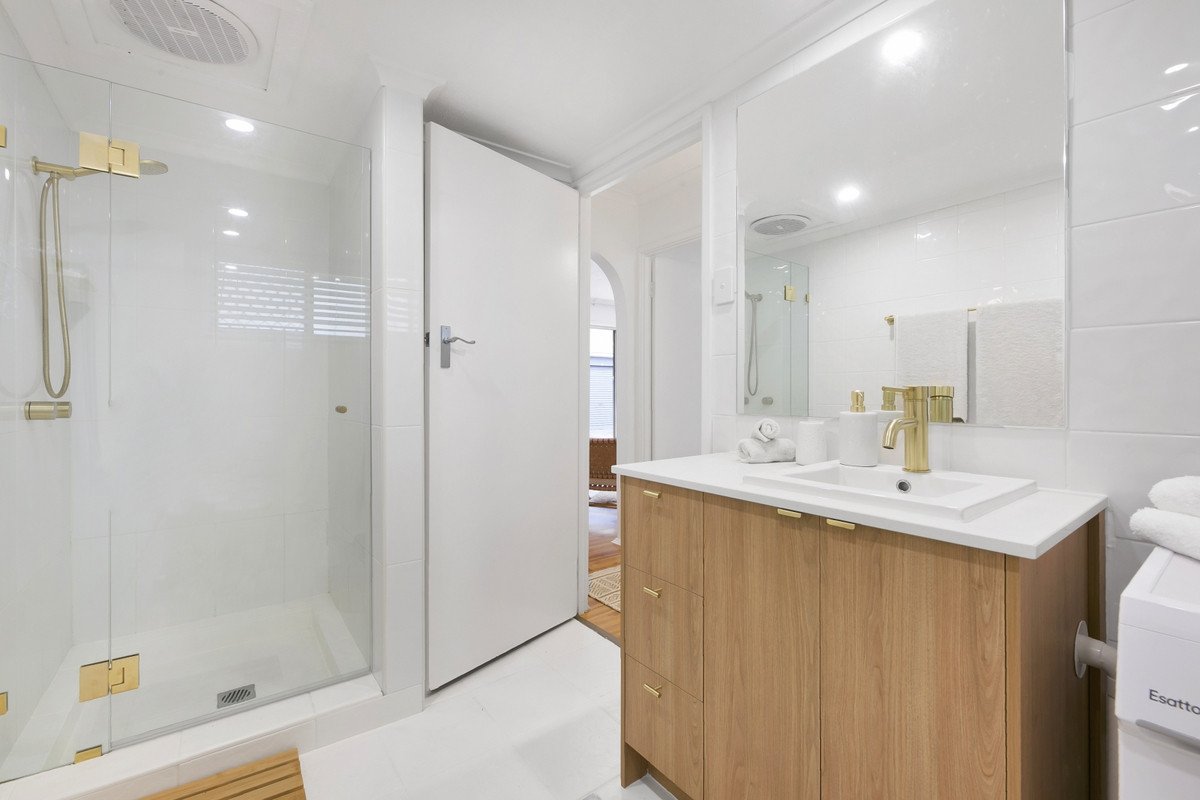 2/991 Gold Coast Highway Palm Beach 14