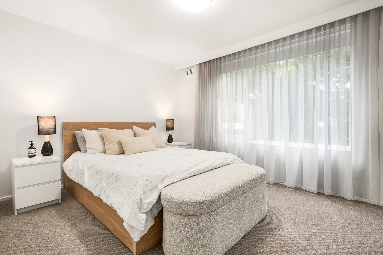 Real Estate and Property in 2/995 Burke Road, Camberwell, VIC