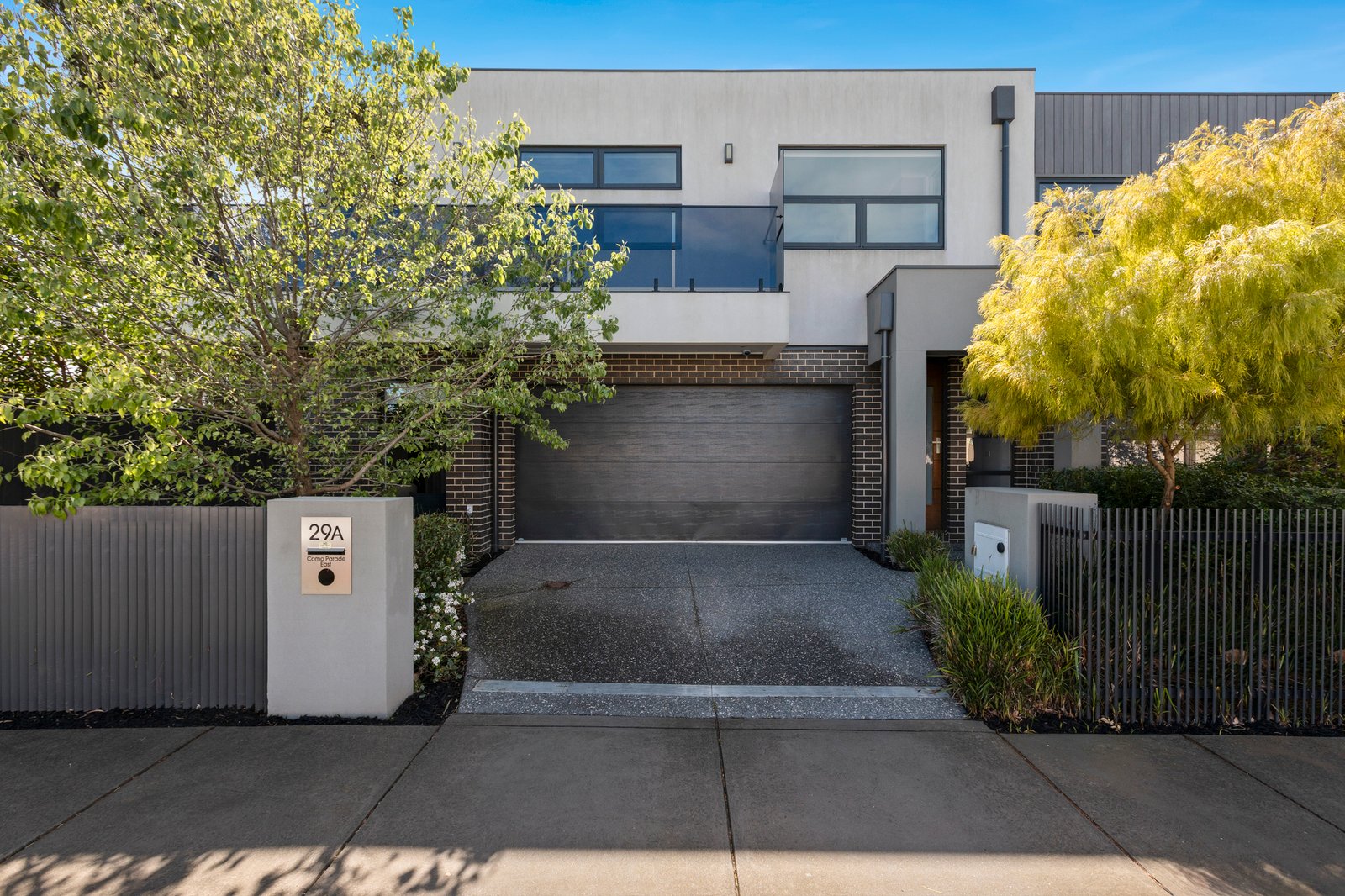 Gallery: 29a Como Parade East