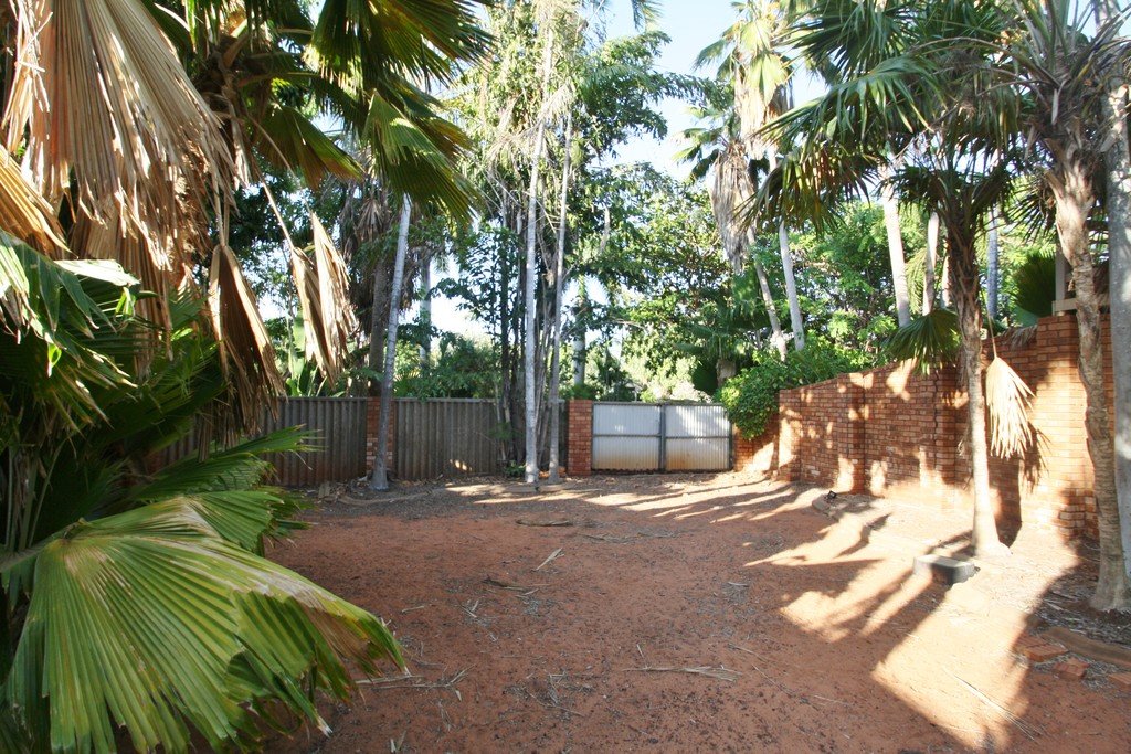 29A Hopton Street BROOME 13