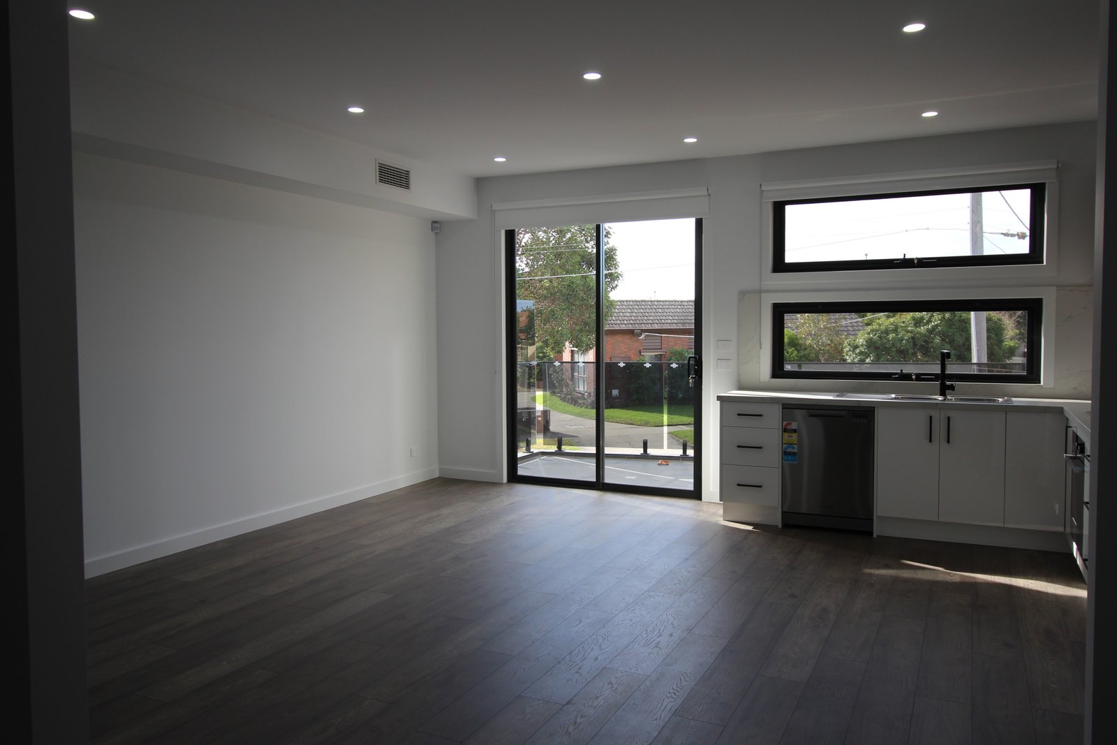 Gallery: 29b Como (east) Parade