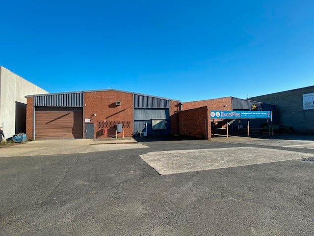 Photos: 2a & 2b/473 Warrigal Road