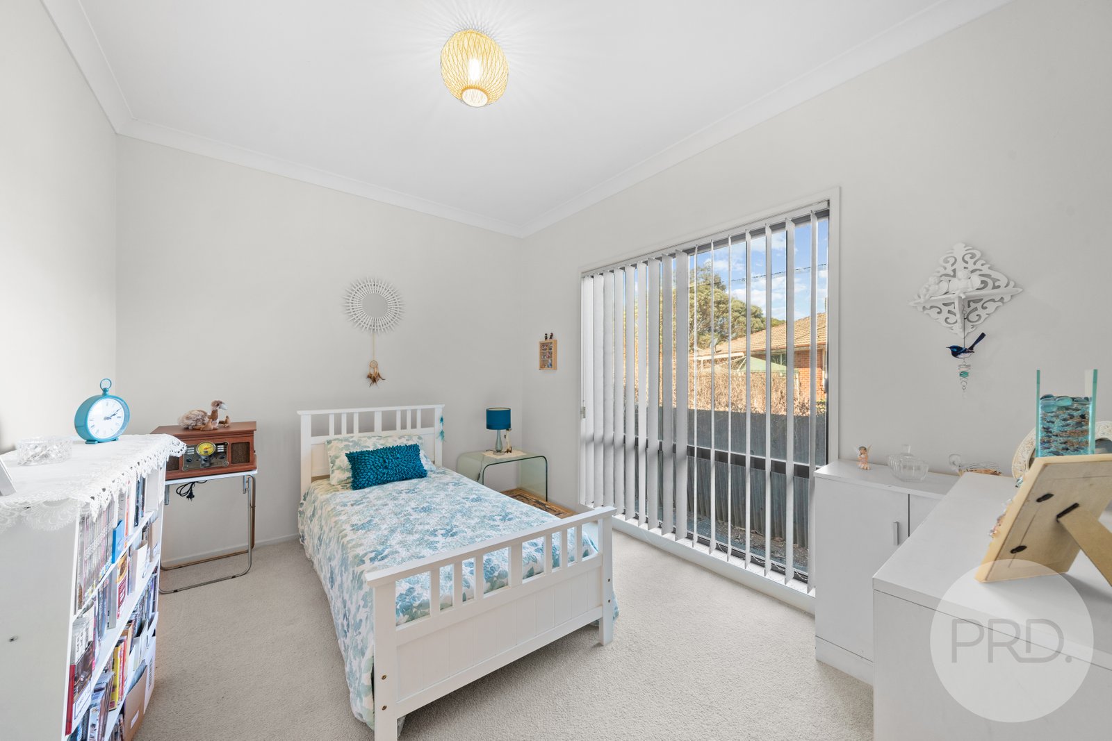 2A Anna Street URANA 9