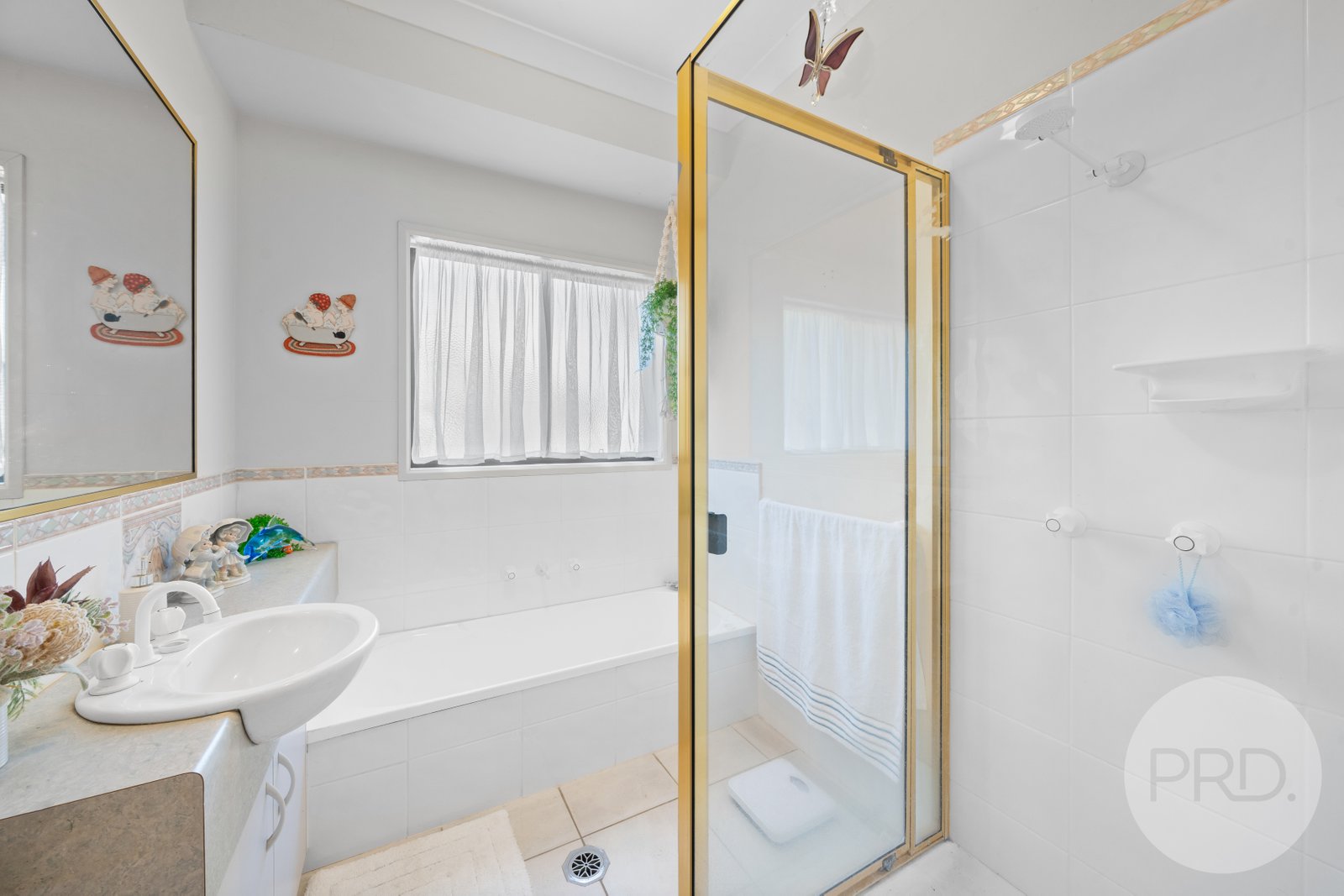 2A Anna Street URANA 12