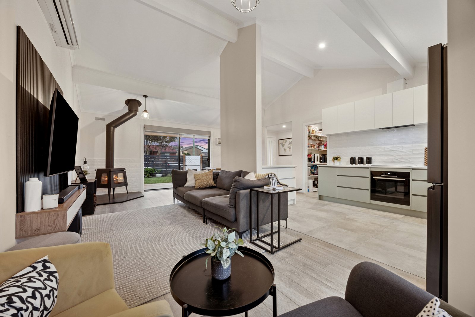 Gallery: 2A Bardoel Court