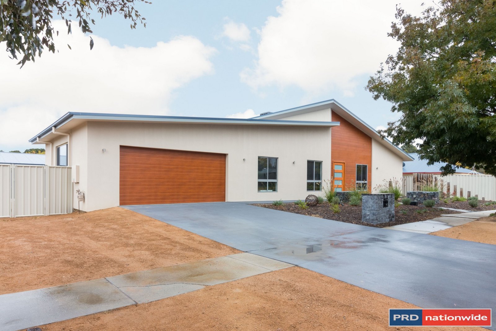 2A Birch Drive BUNGENDORE 2