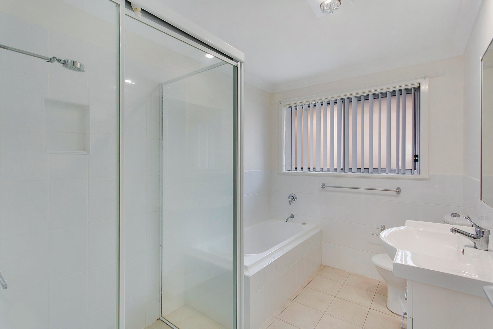 2a Bronzewing Terrace LAKEWOOD 8