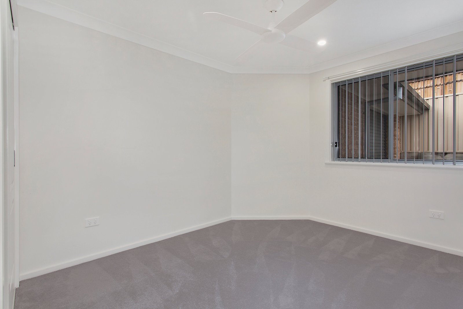 2a Bronzewing Terrace LAKEWOOD 9