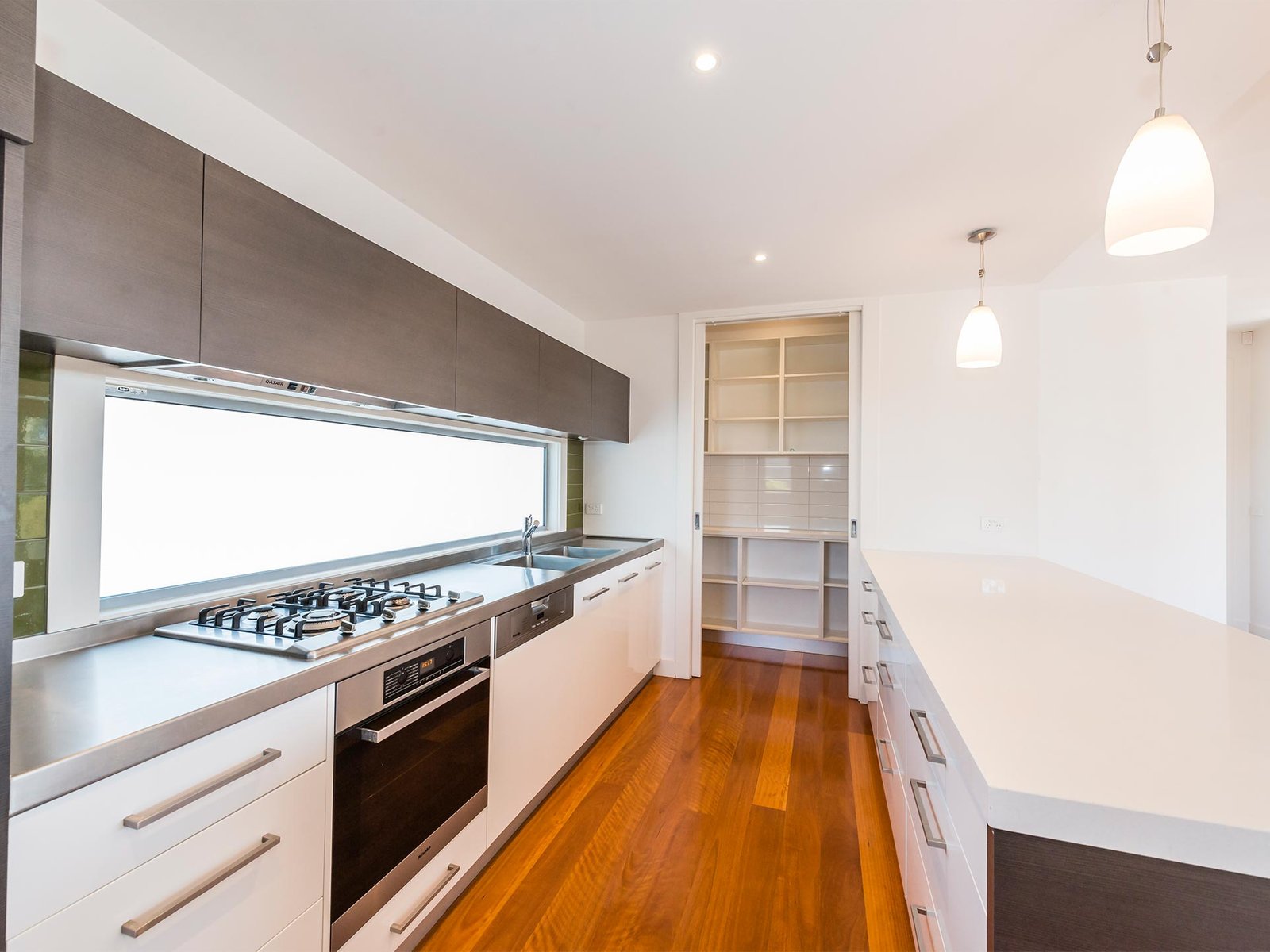 Gallery: 2a Cannes Grove