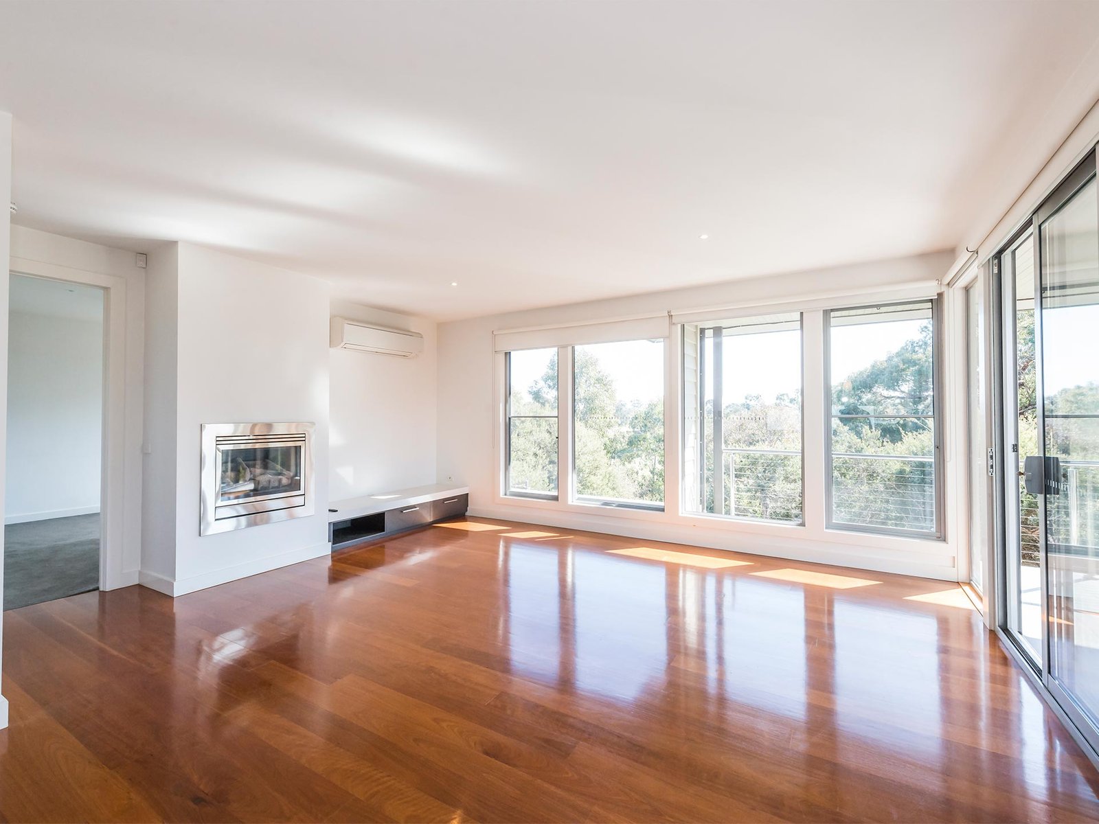 Gallery: 2a Cannes Grove
