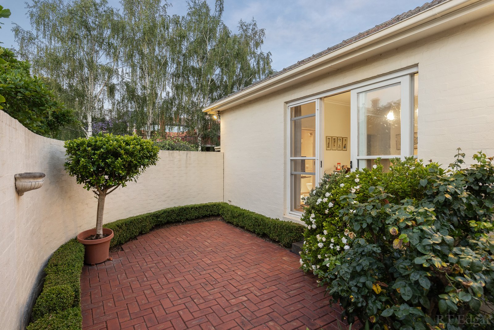 Real Estate and Property in 2A Carmyle Avenue, Toorak, VIC