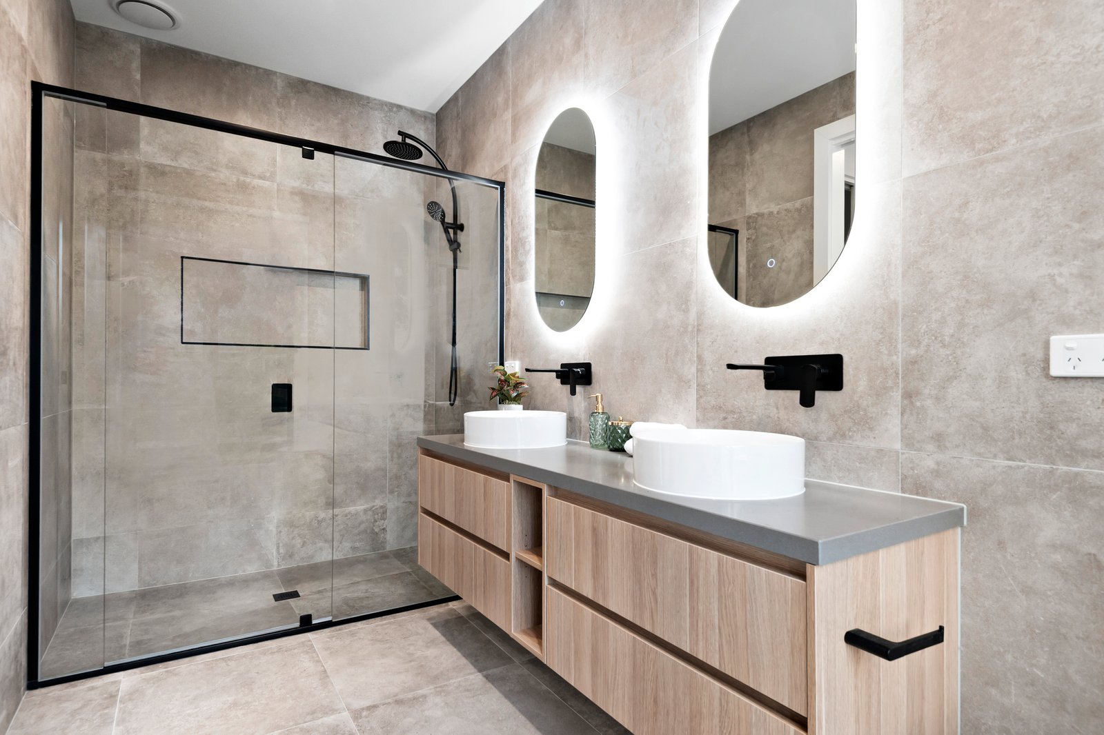 Real Estate and Property in 2A Cornwall Street, Hallam, VIC