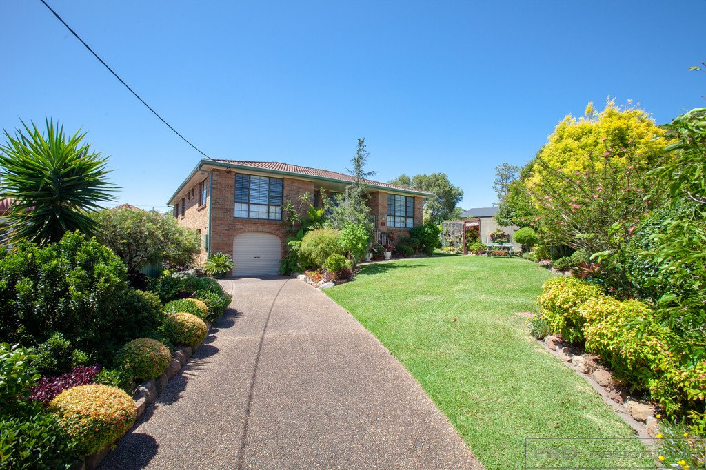 2A Dinter Close EAST MAITLAND 1