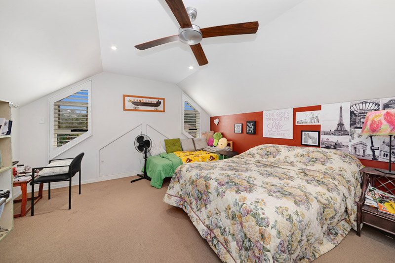 2A Eyre Street CHIFLEY 10
