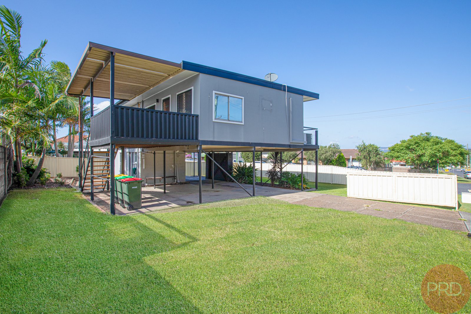 2A Farnsworth Street THORNTON 3