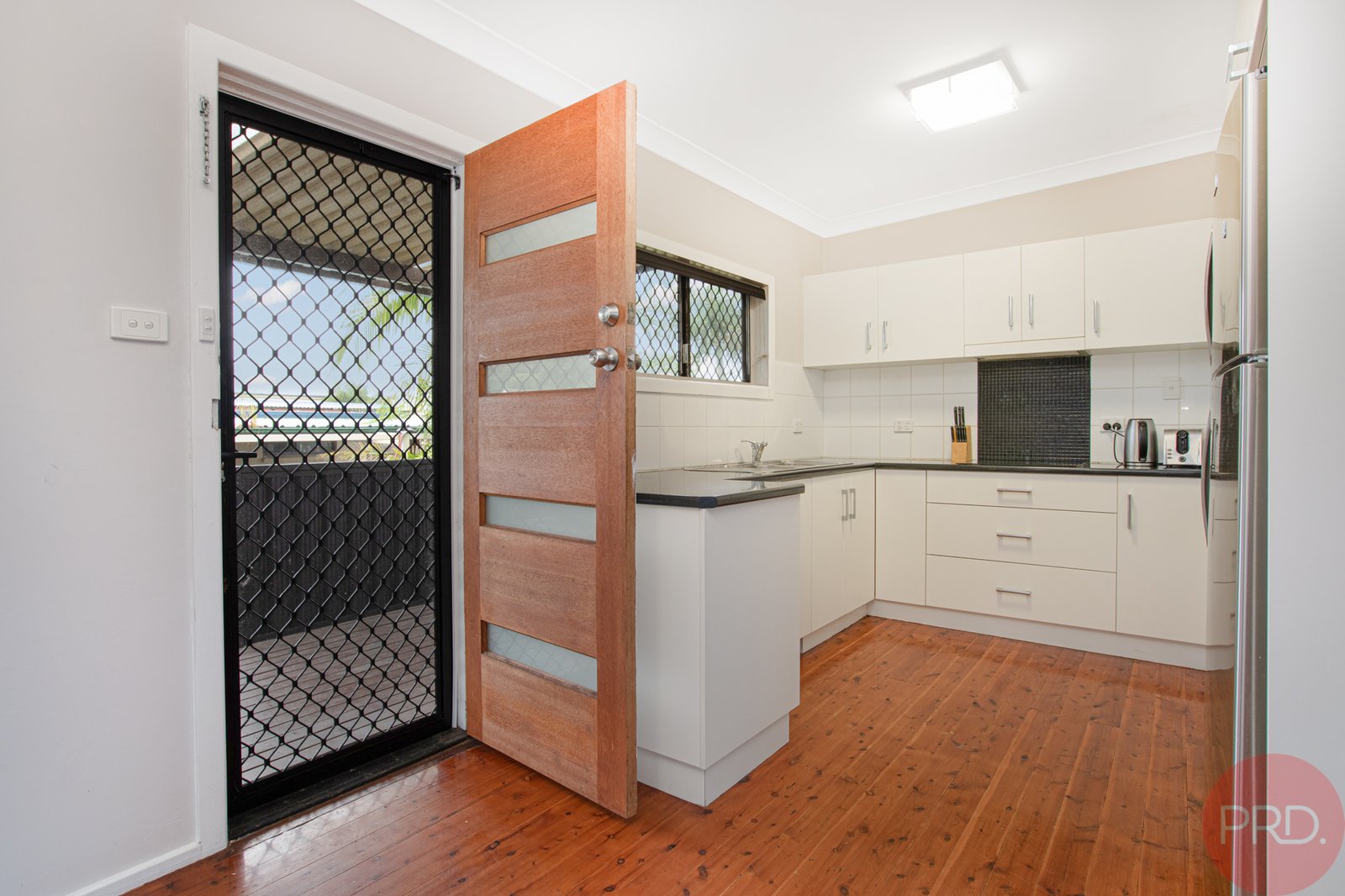 2A Farnsworth Street THORNTON 8