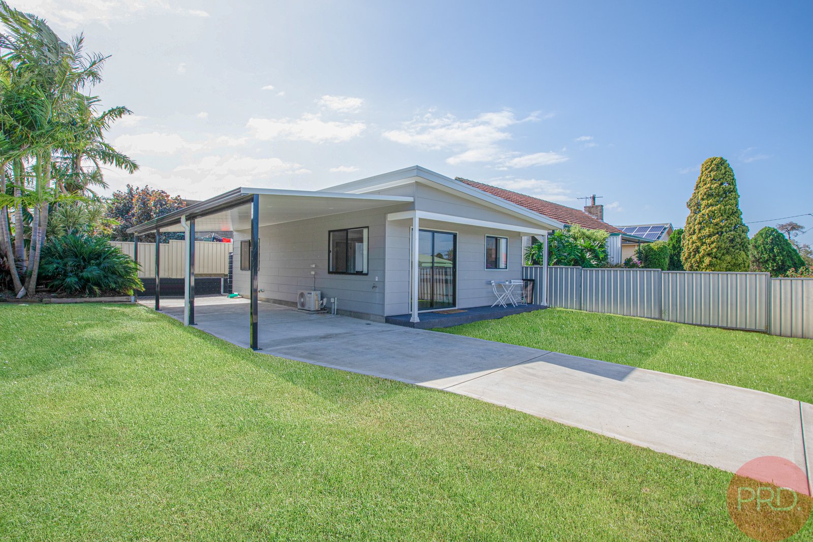 2A Farnsworth Street THORNTON 18