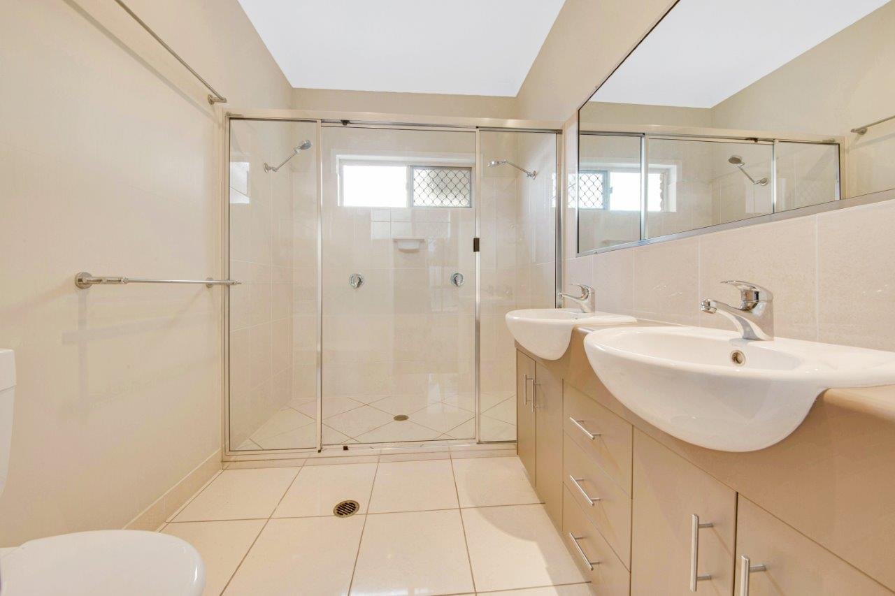 2A GOLF VIEW Drive BOYNE ISLAND 9