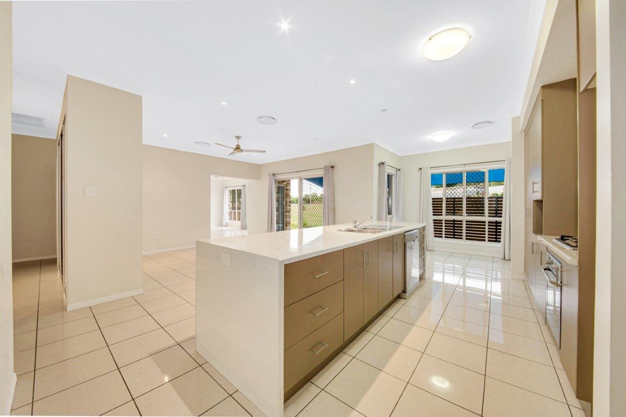 2A GOLF VIEW Drive BOYNE ISLAND 16