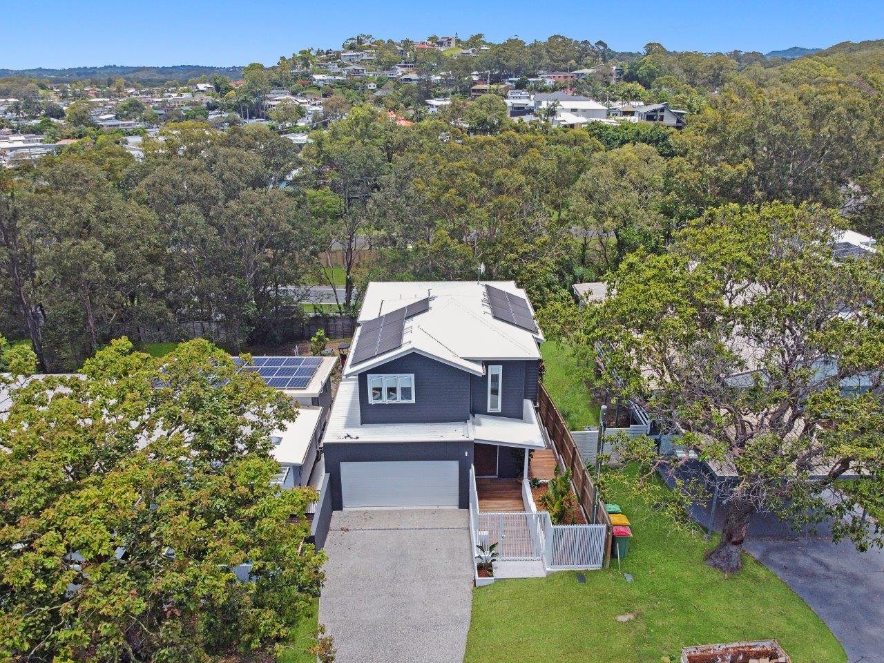 2A HILLCREST Avenue TUGUN 1