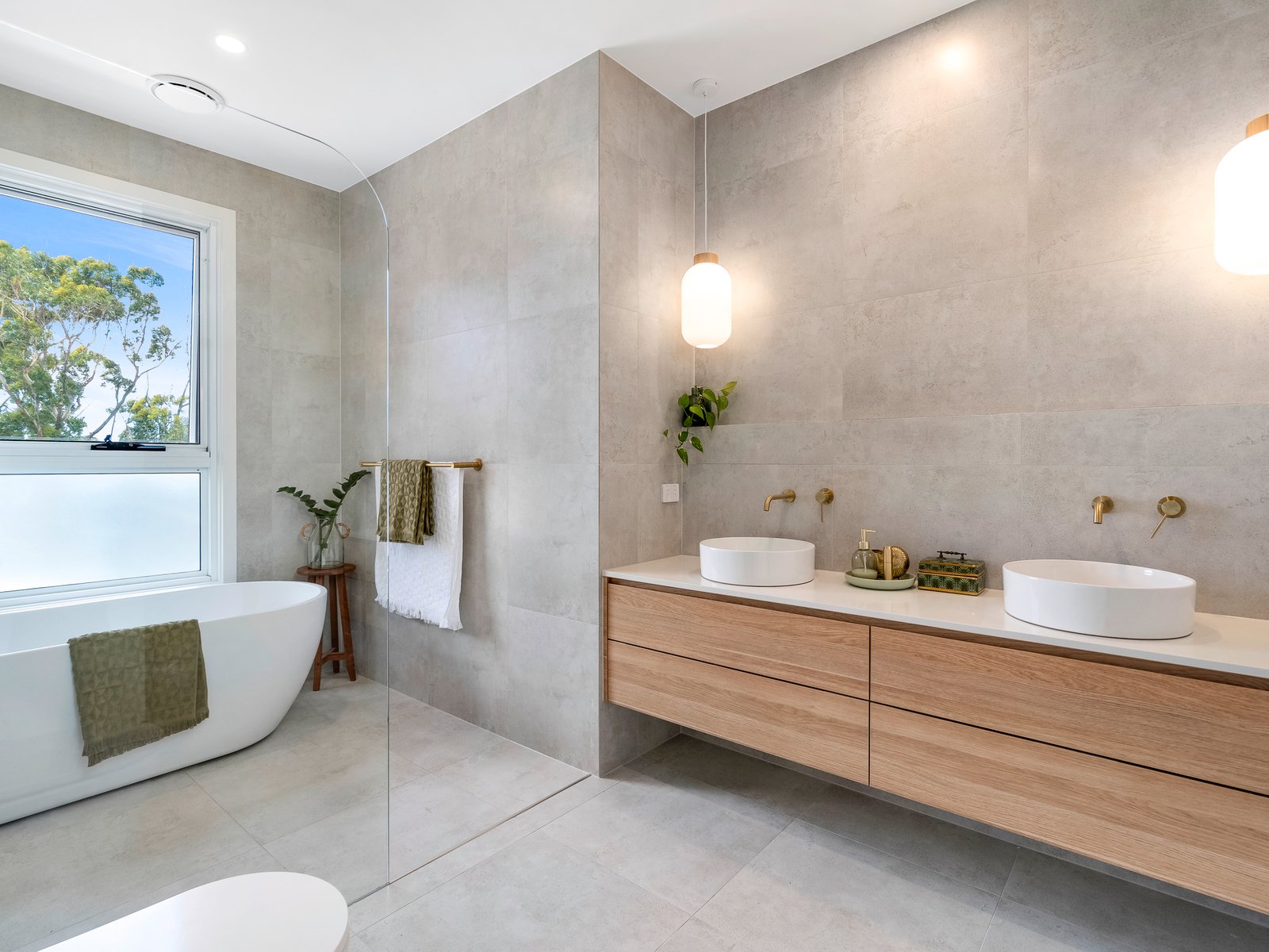 2A HILLCREST Avenue TUGUN 15