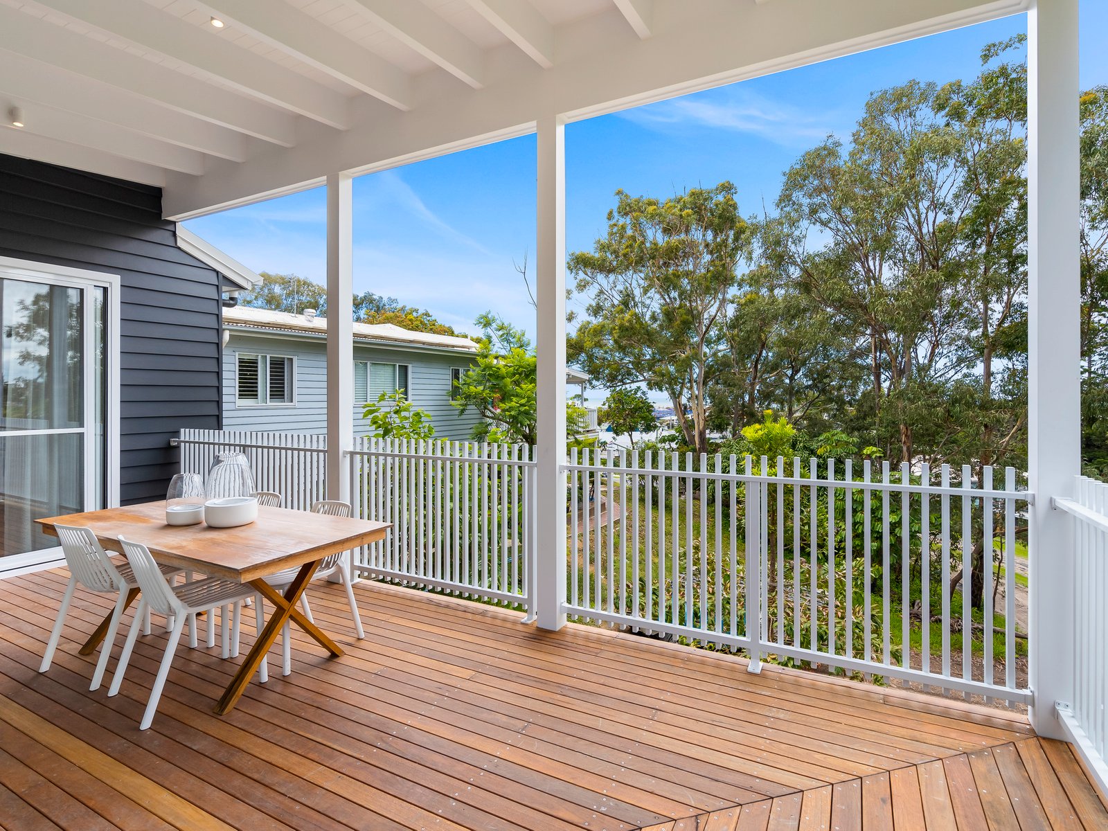 2A HILLCREST Avenue TUGUN 18