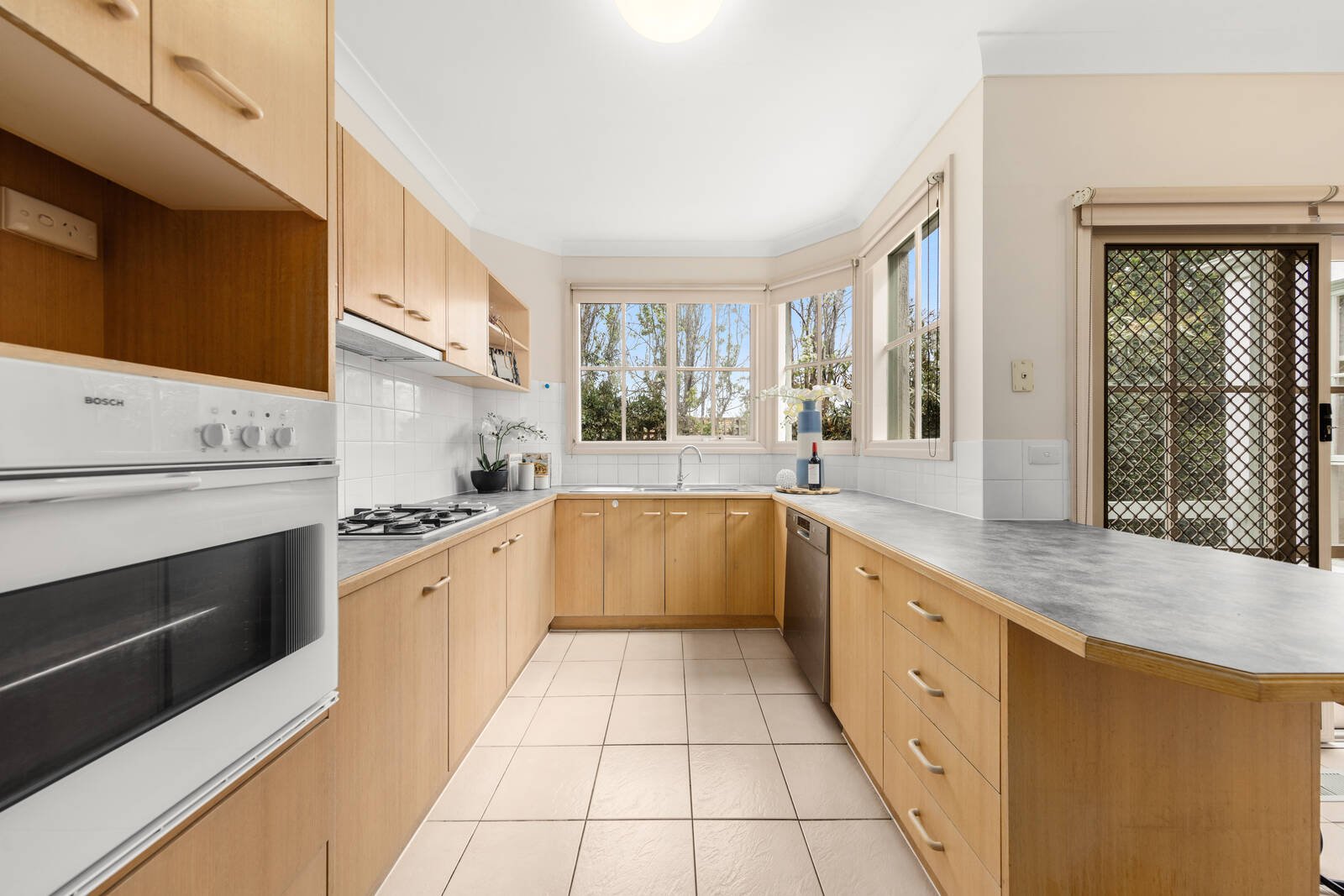 Real Estate and Property in 2A Hollsmoor Road, Camberwell, VIC