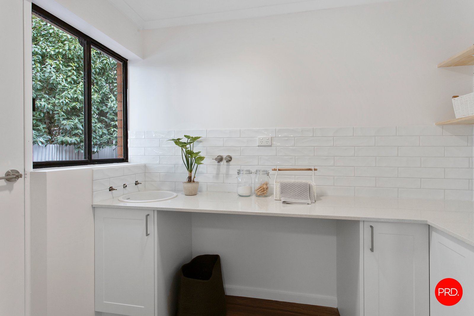 2A Houston Street FLORA HILL 10