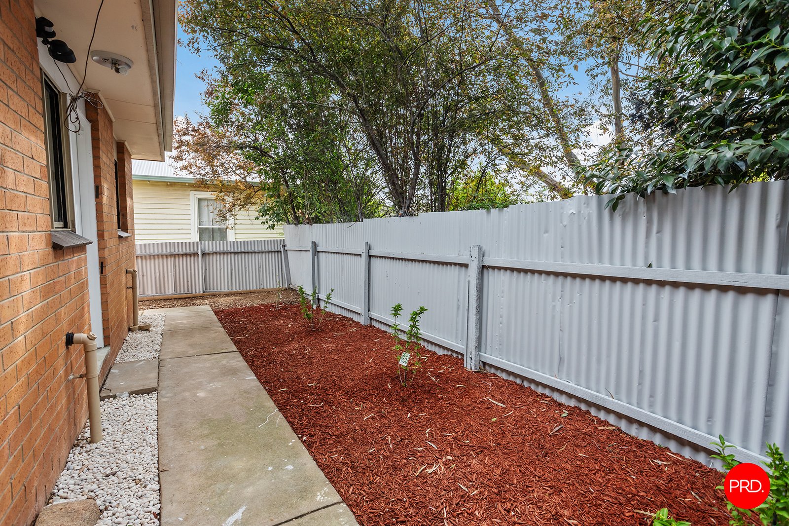 2A Houston Street FLORA HILL 11