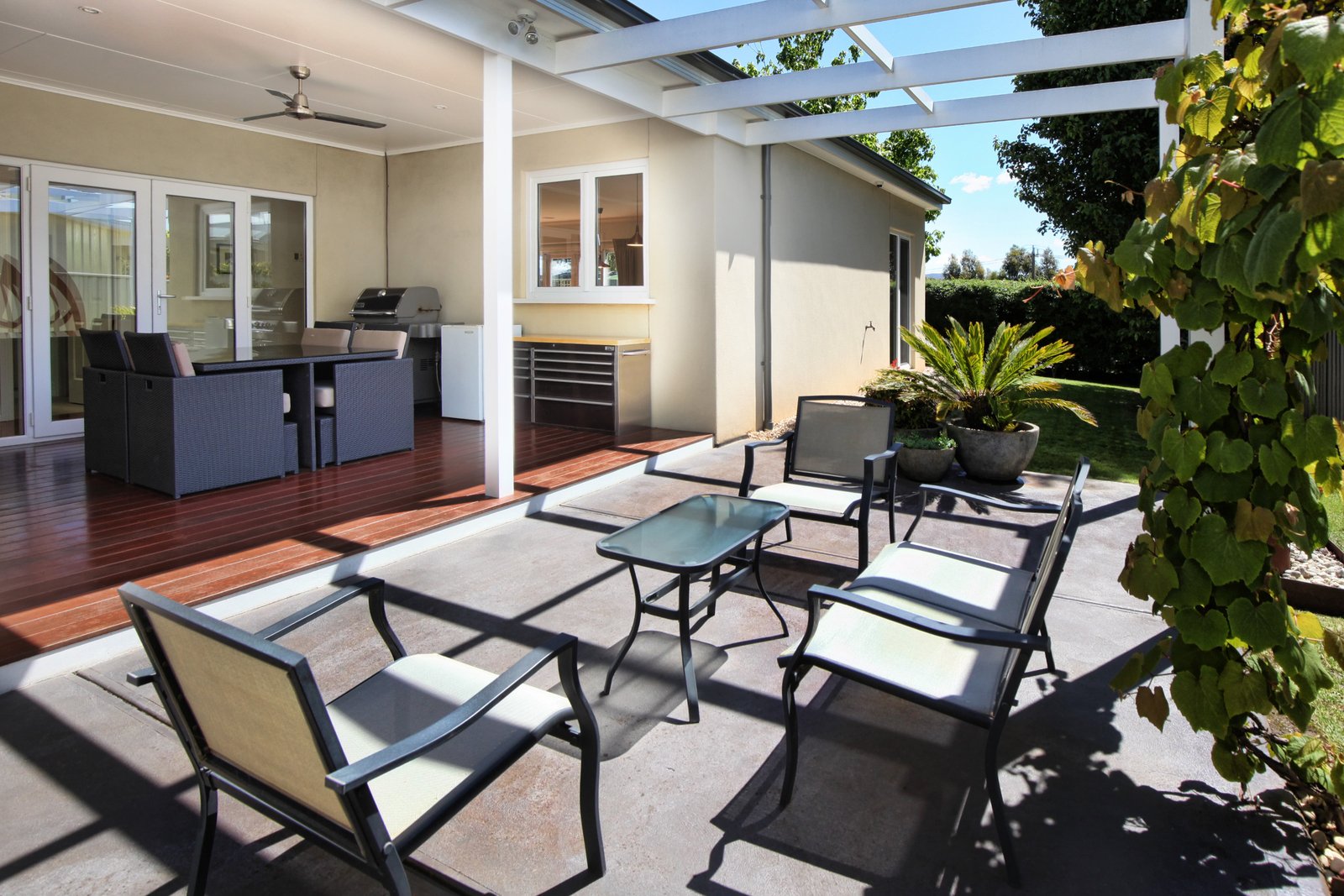 Real Estate and Property in 2A Howey Street, Gisborne, VIC