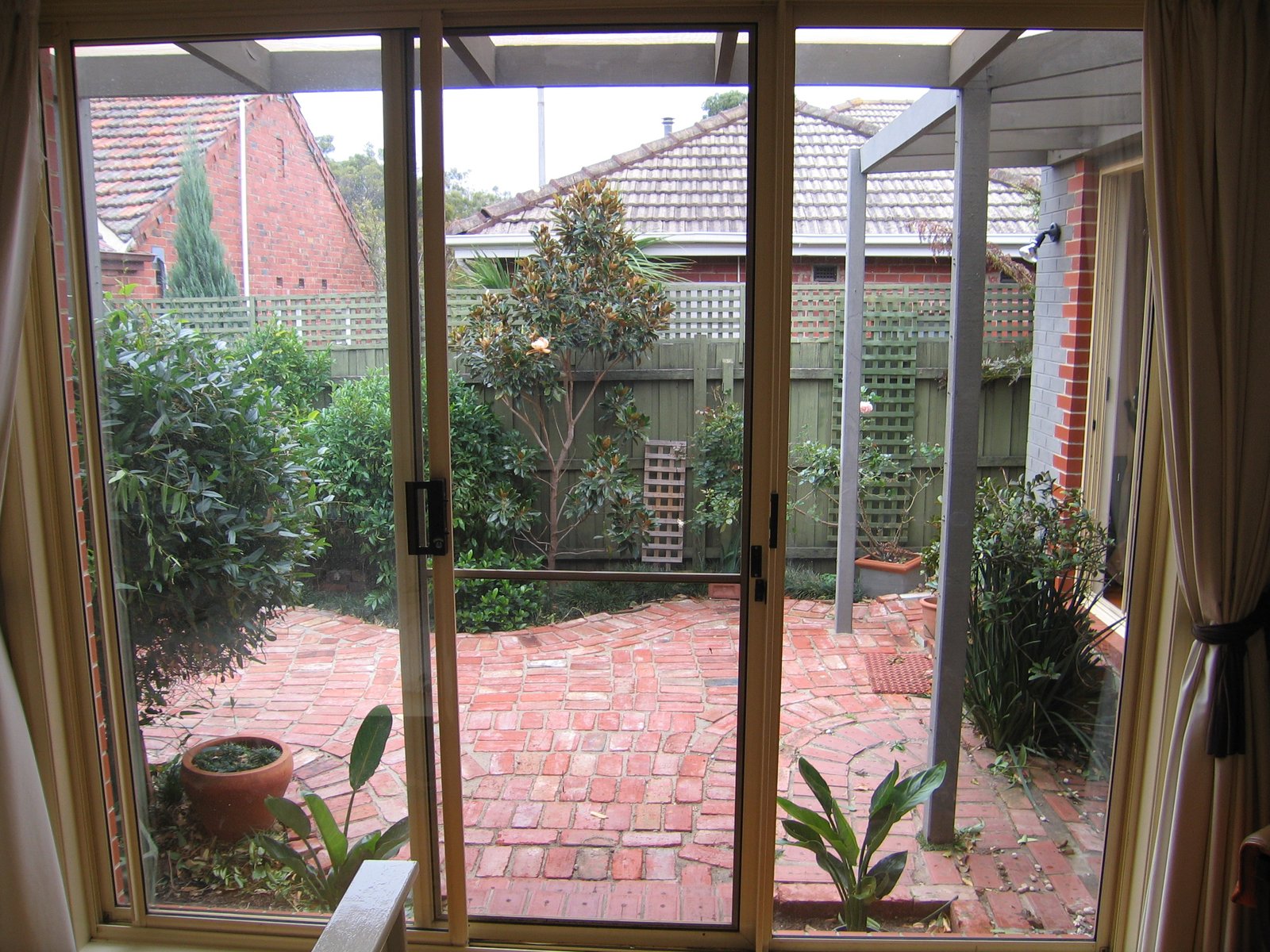 Gallery: 2A Hurlstone Street