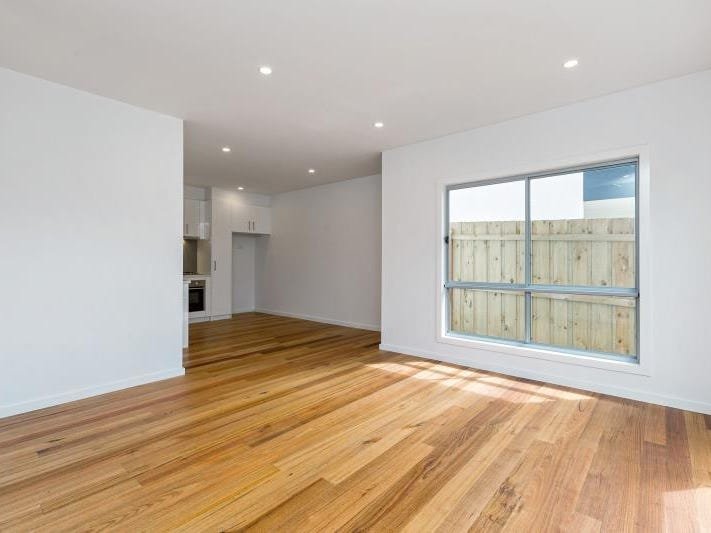 Gallery: 2A Hutton Street