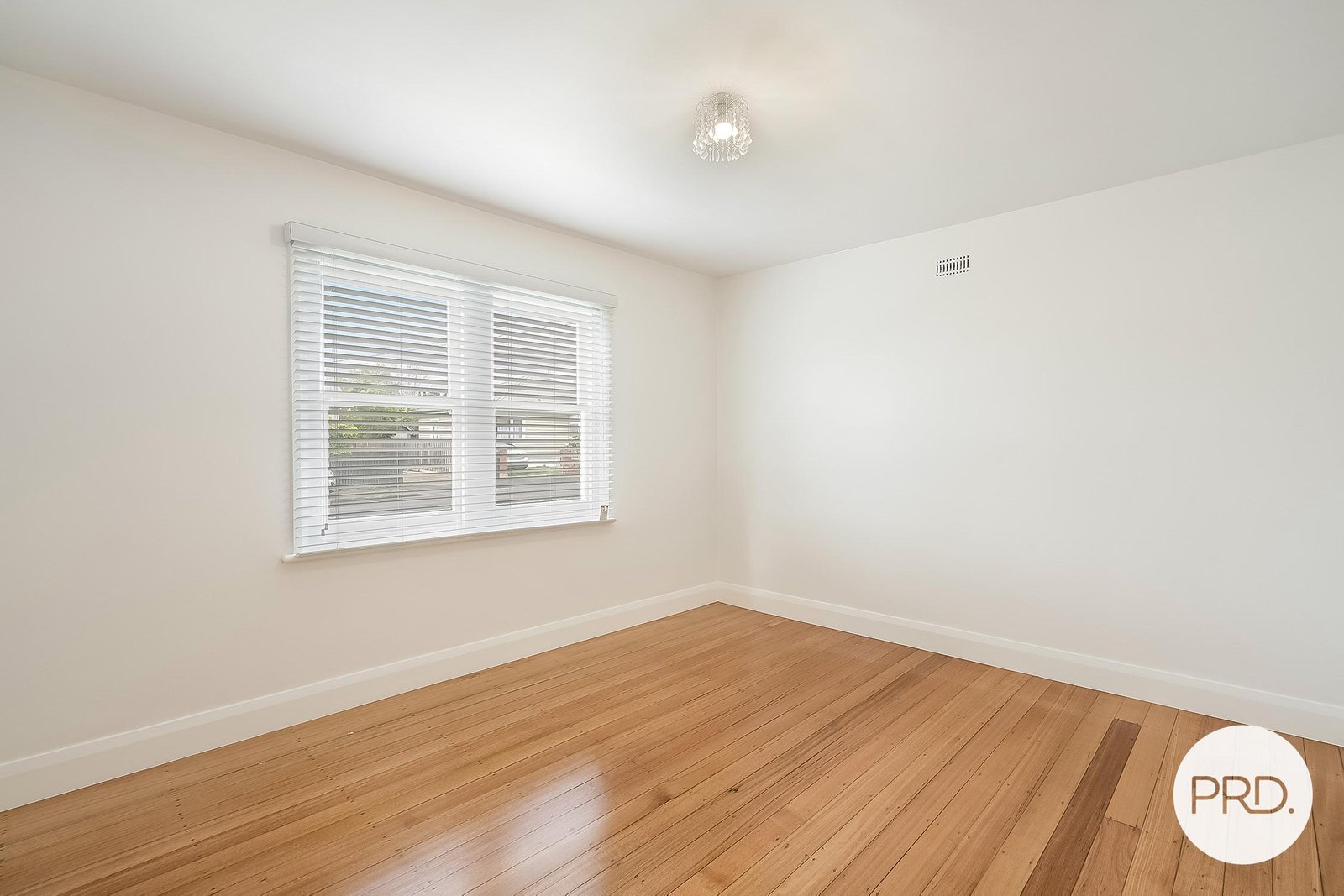 2a Knoll Street GLENORCHY 4