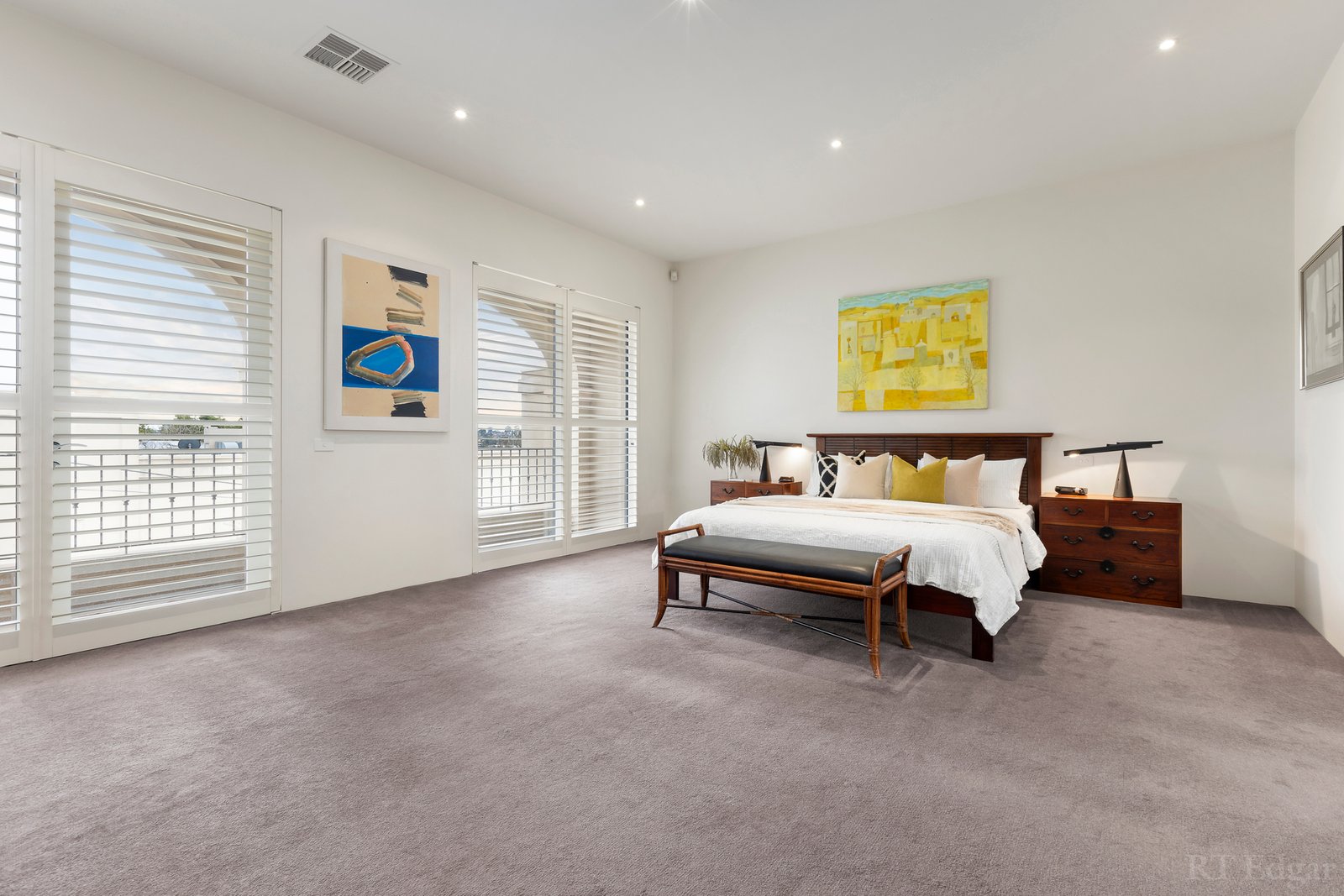 Real Estate and Property in 2A Lawnhill Road, Malvern, VIC