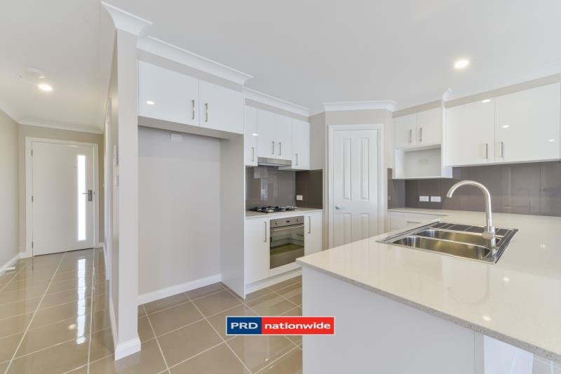 2A Lilly Close TAMWORTH 1