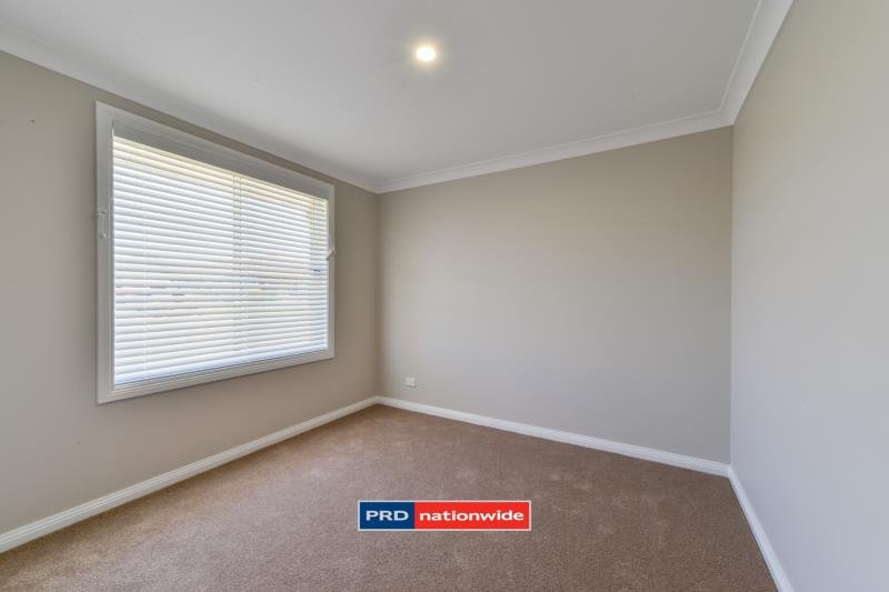 2A Lilly Close TAMWORTH 2